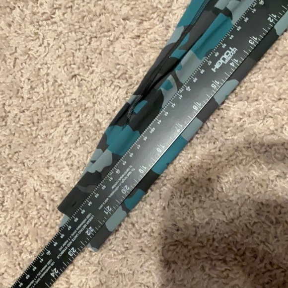 Lululemon Base Pace High-Rise Running Tight Heritage 365 Camo Tidewater Sz 4 - Picture 8 of 11